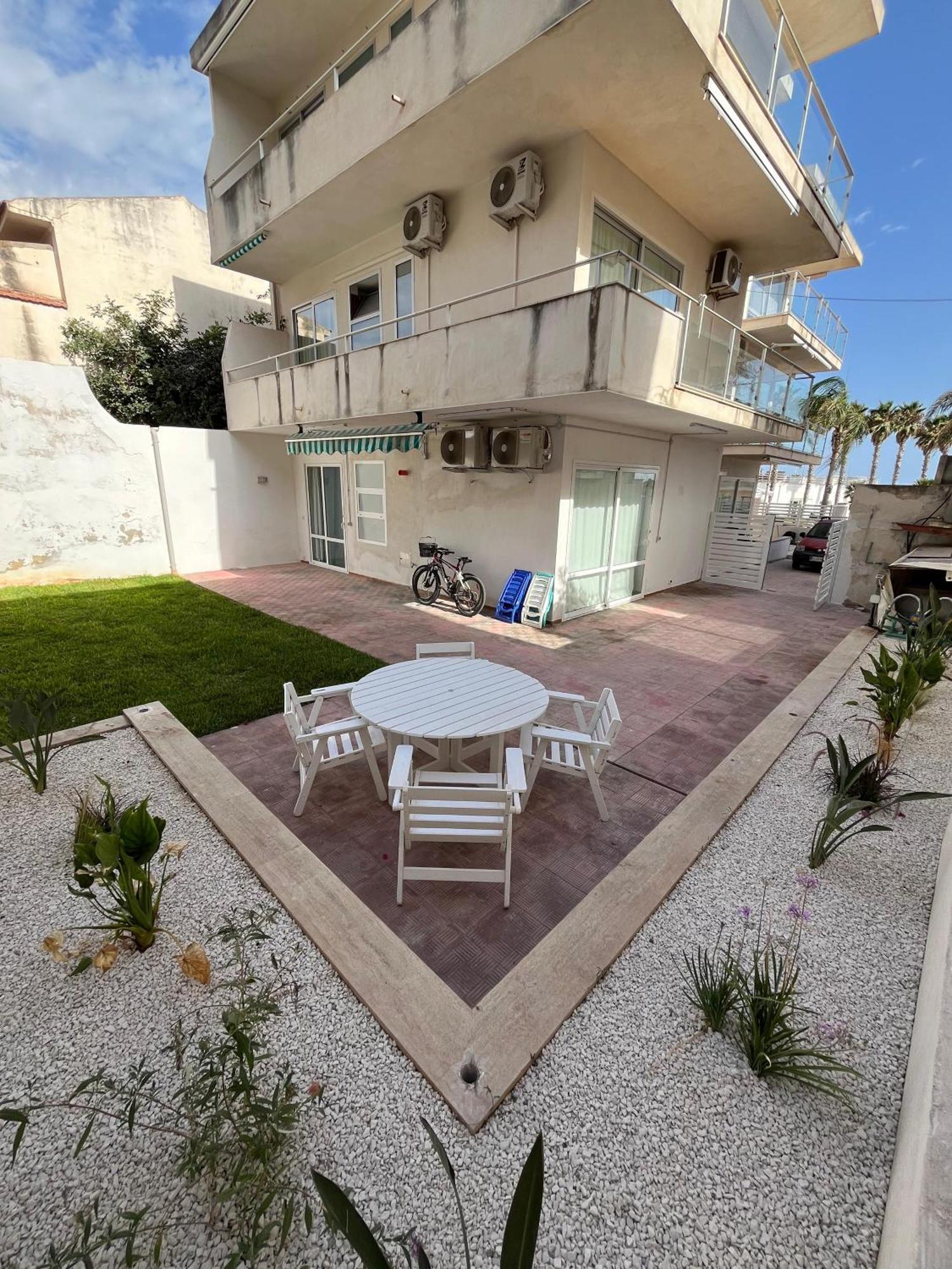 Delposto Marina Di Ragusa Eksteriør bilde