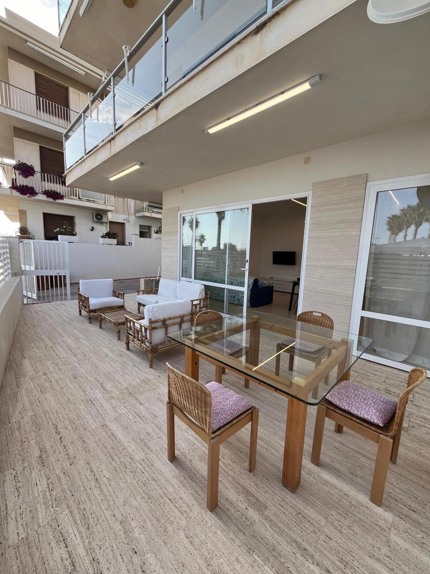 Delposto Marina Di Ragusa Eksteriør bilde