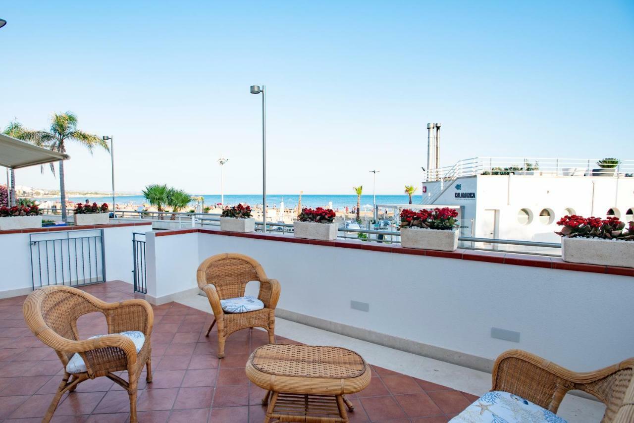 Delposto Marina Di Ragusa Eksteriør bilde