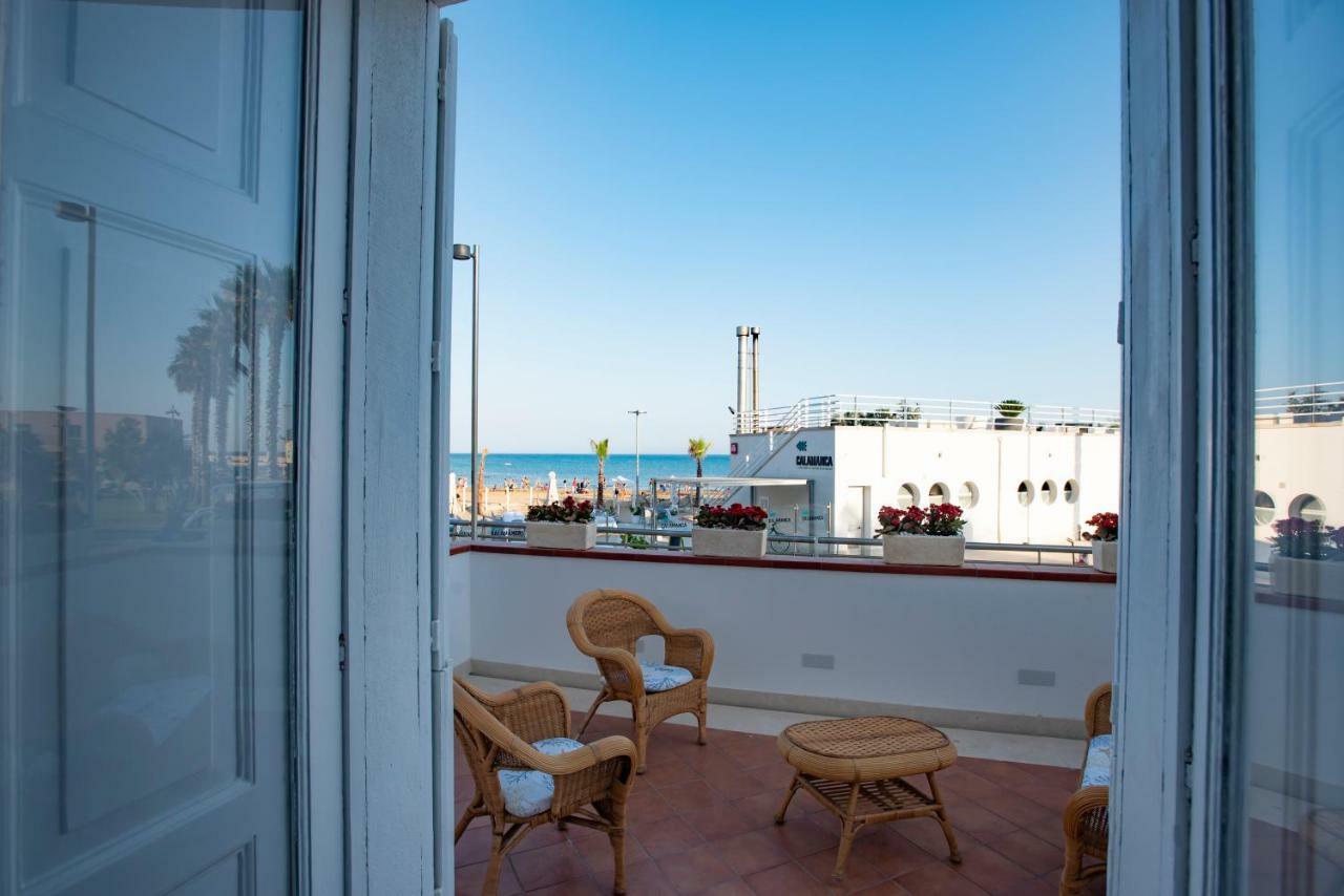 Delposto Marina Di Ragusa Eksteriør bilde